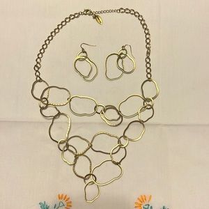 18-22” Layered Gold Necklace and Earrings